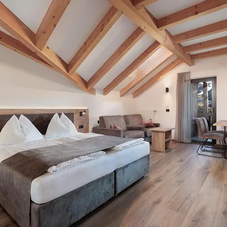Family Winklwiese Aparthotel Olang